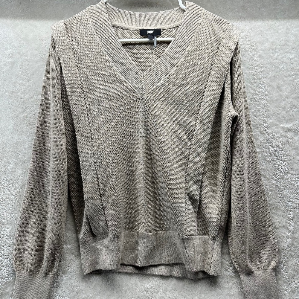 DKNY Textured knitted V-neck Sweater Large